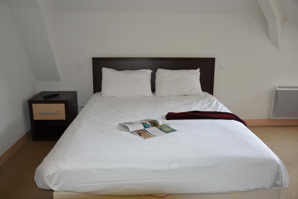 Hotel Les Benedictins 리모주 객실 사진