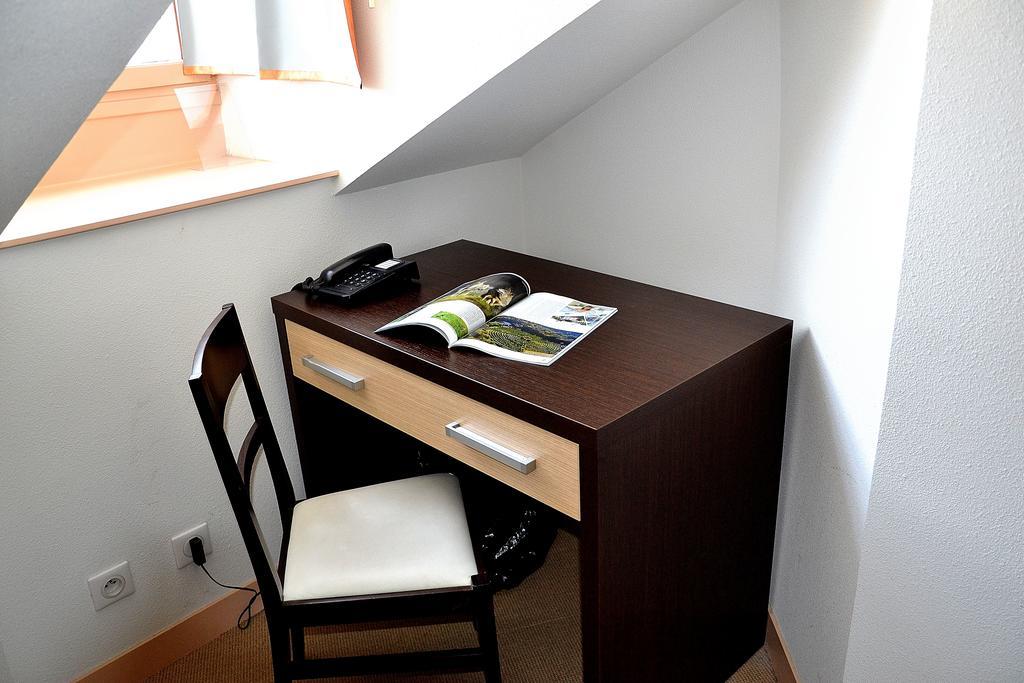 Hotel Les Benedictins 리모주 외부 사진